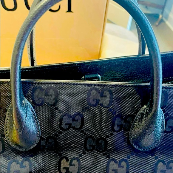 Authentic Gucci off the Grid Black Tote - Picture 10 of 14